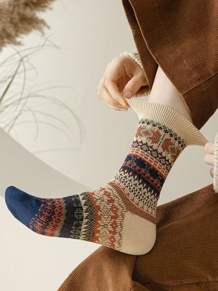 6 Pairs Women Vintage Winter Stripe Cotton Socks