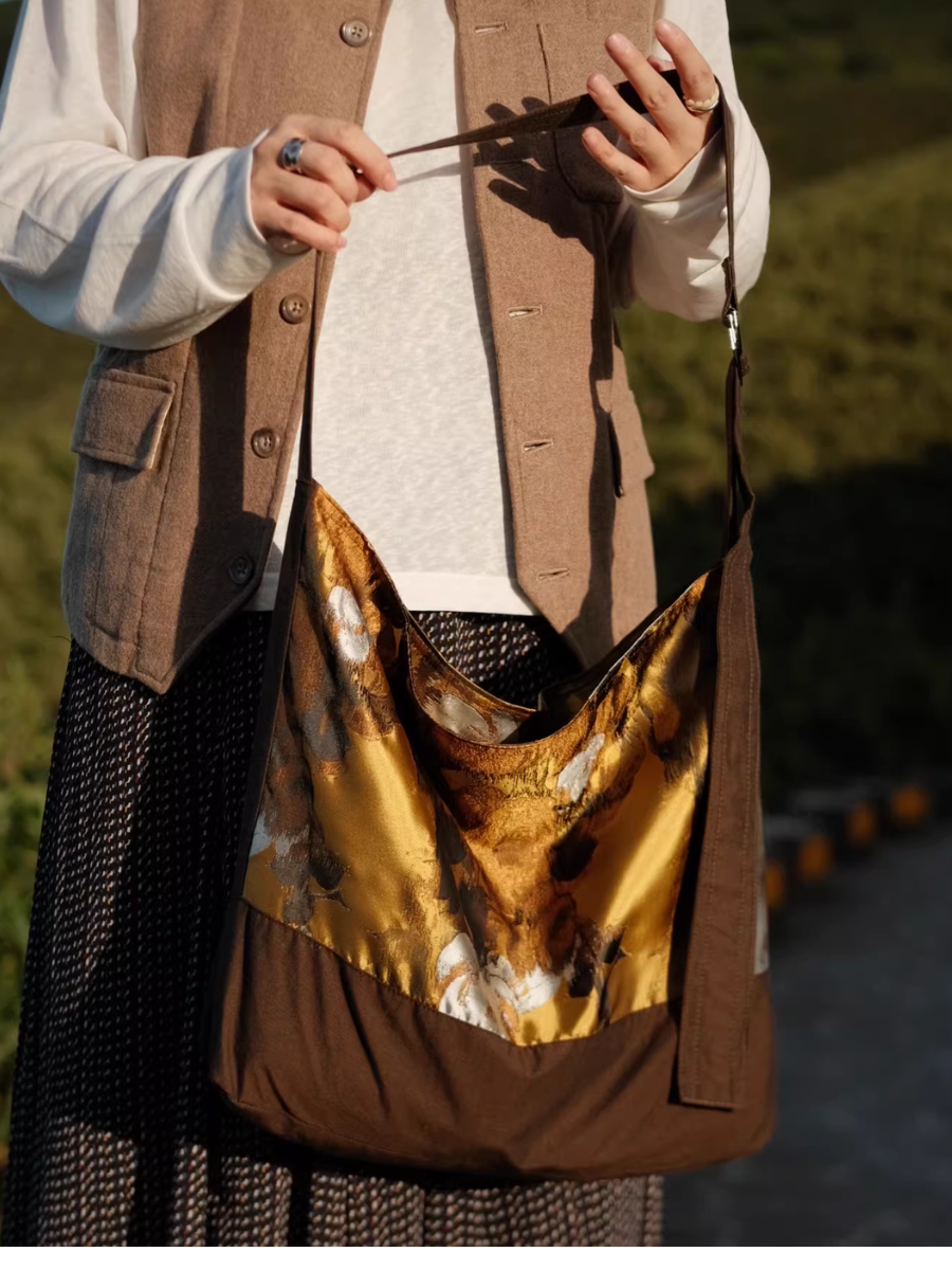 Brown Floral Painting Spliced Crossbody Bag