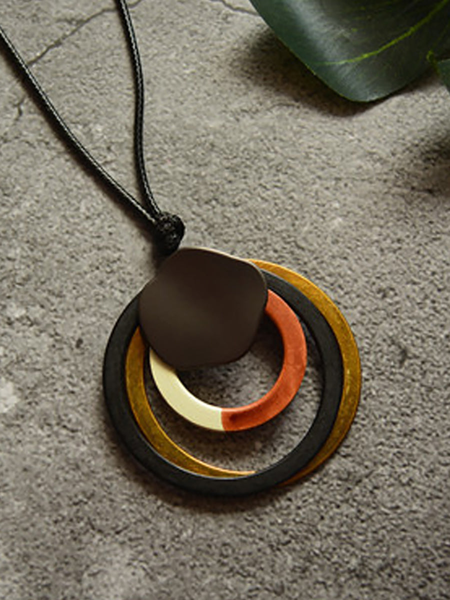 Casual Accessories Multiple Circles Pendant Necklace Secondary image